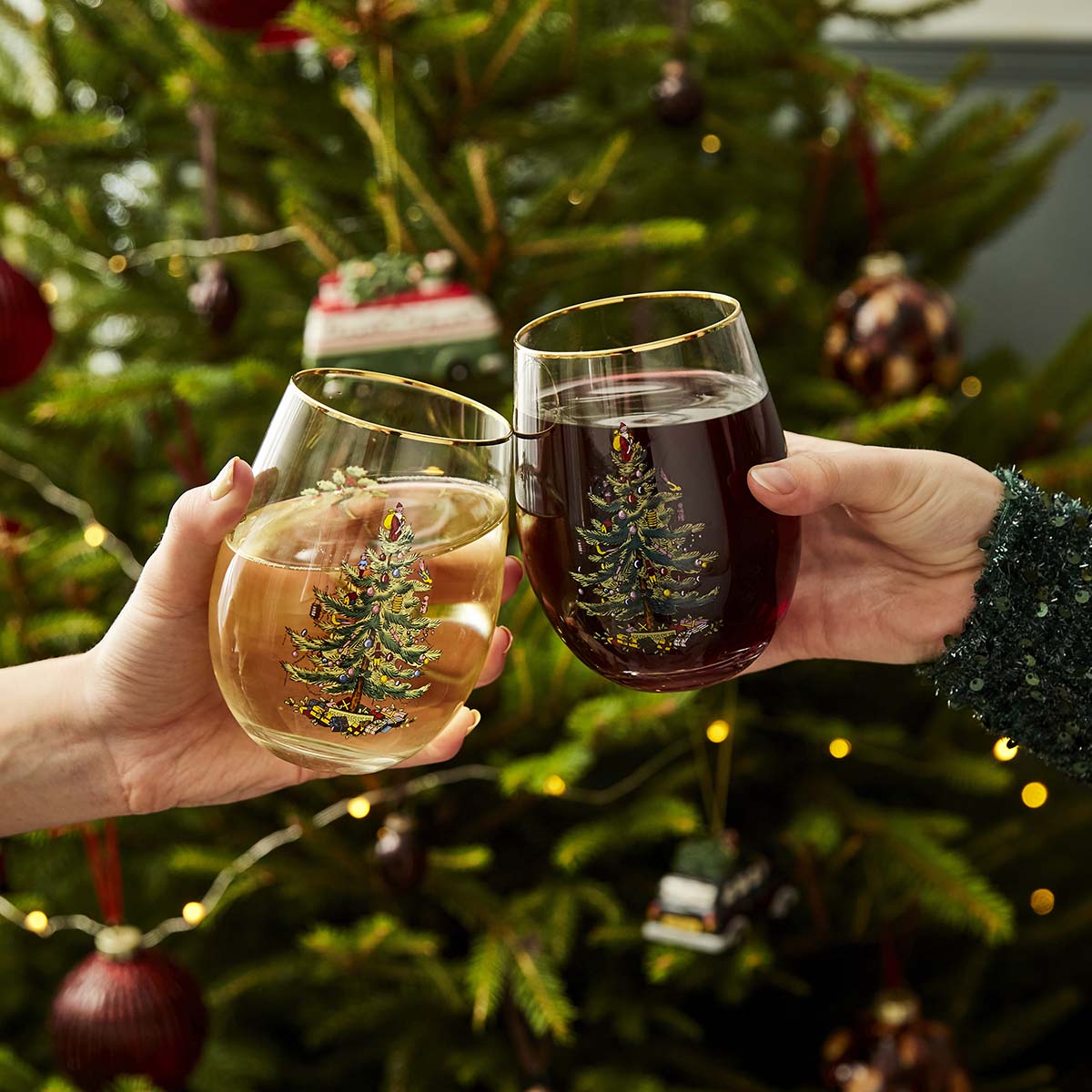 Christmas Tree Set of 4 Stemless Wine Glasses image number null